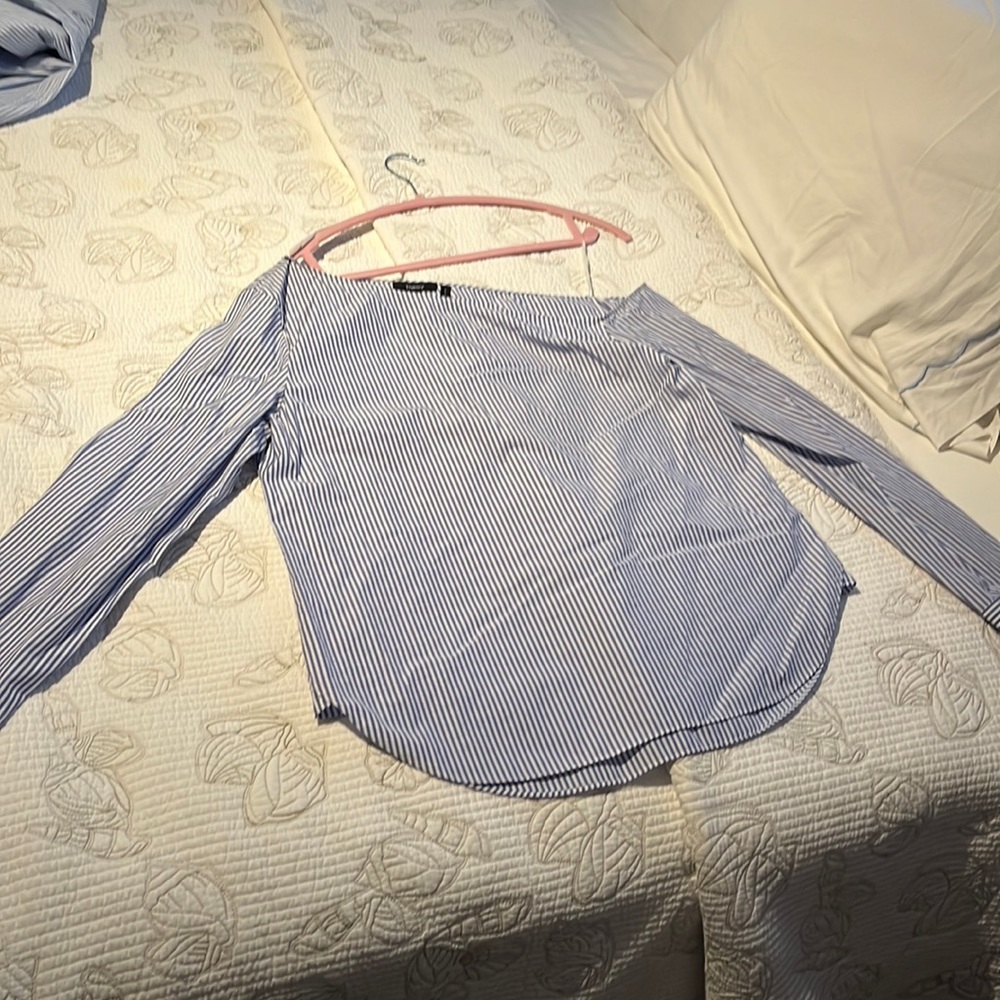 Theory size L one sleeve pin stripe top